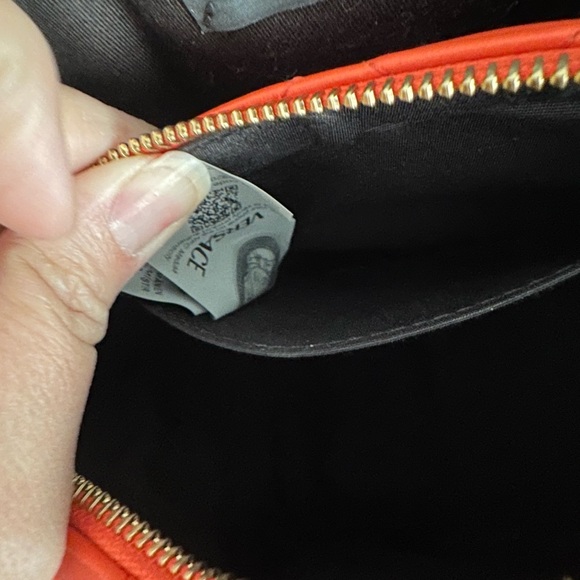 ✨HOST PICK✨Versace Quilted Red/Orange Leather Gold Medusa Chain Half Moon Bag - Picture 4 of 7